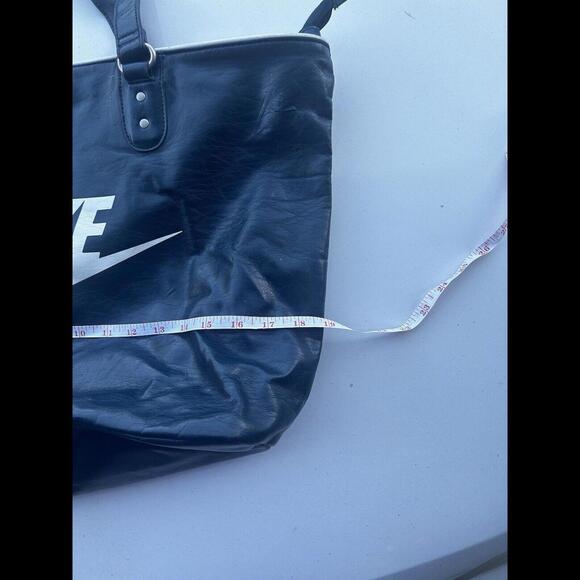 Nike Tote Bag - Picture 2 of 8